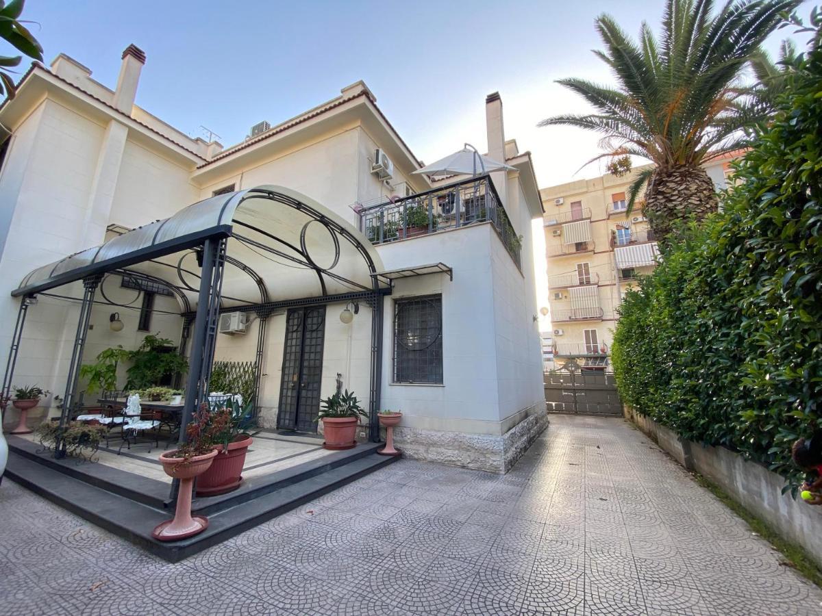 Villa Luigi XVI ตารันโต ภายนอก รูปภาพ