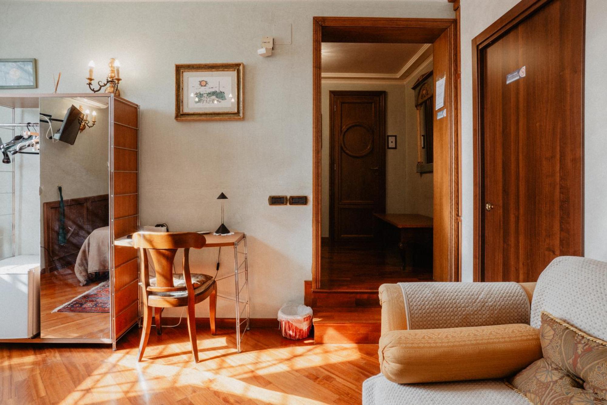 Villa Luigi XVI ตารันโต ภายนอก รูปภาพ